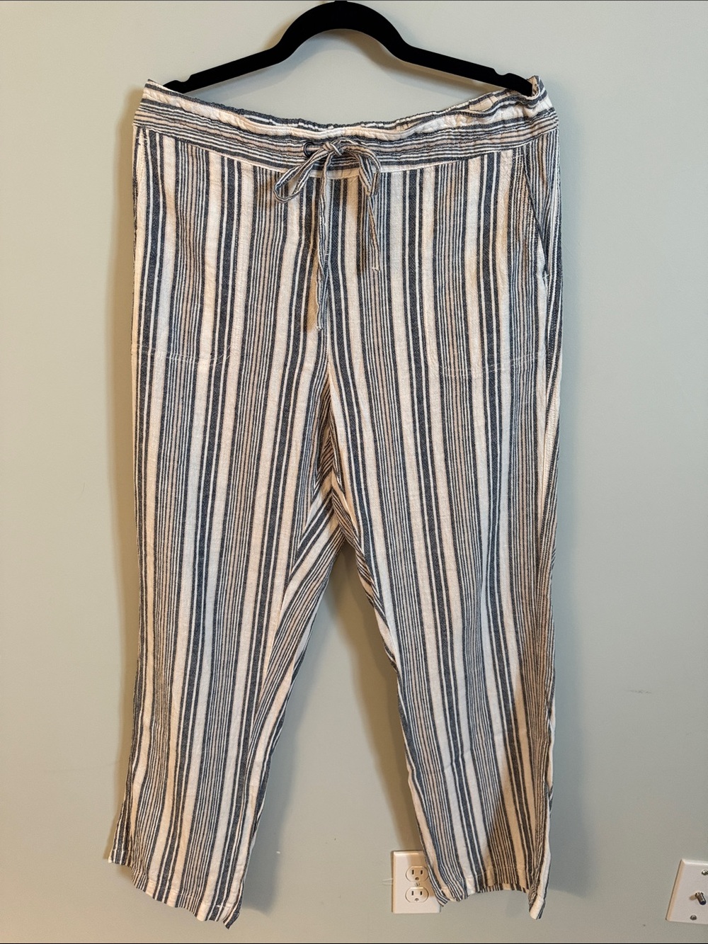 Per Se Blue & White Vertical Stripe Wide Leg Pants